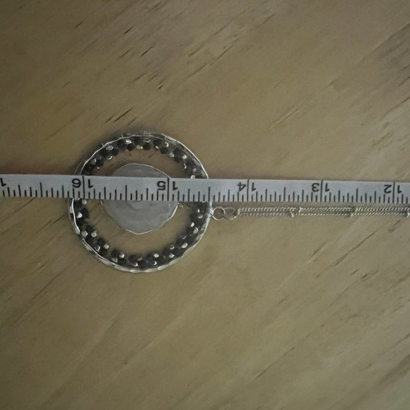 Stone swing earring and necklace set - Picture 2 of 2